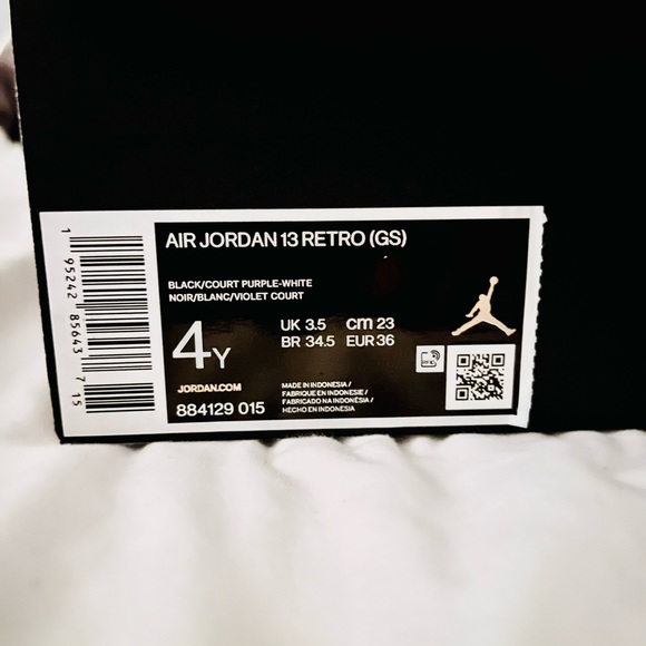 New Air Jordan 13 Retro - Picture 2 of 2